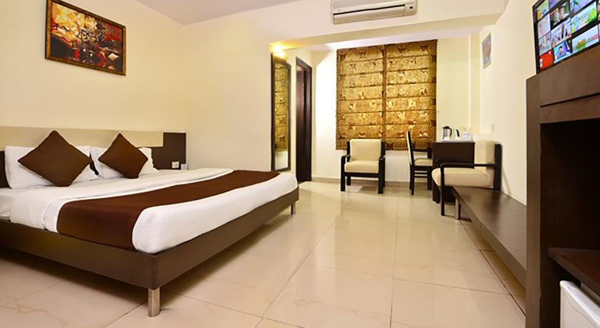 Hotel Gautam Deluxe